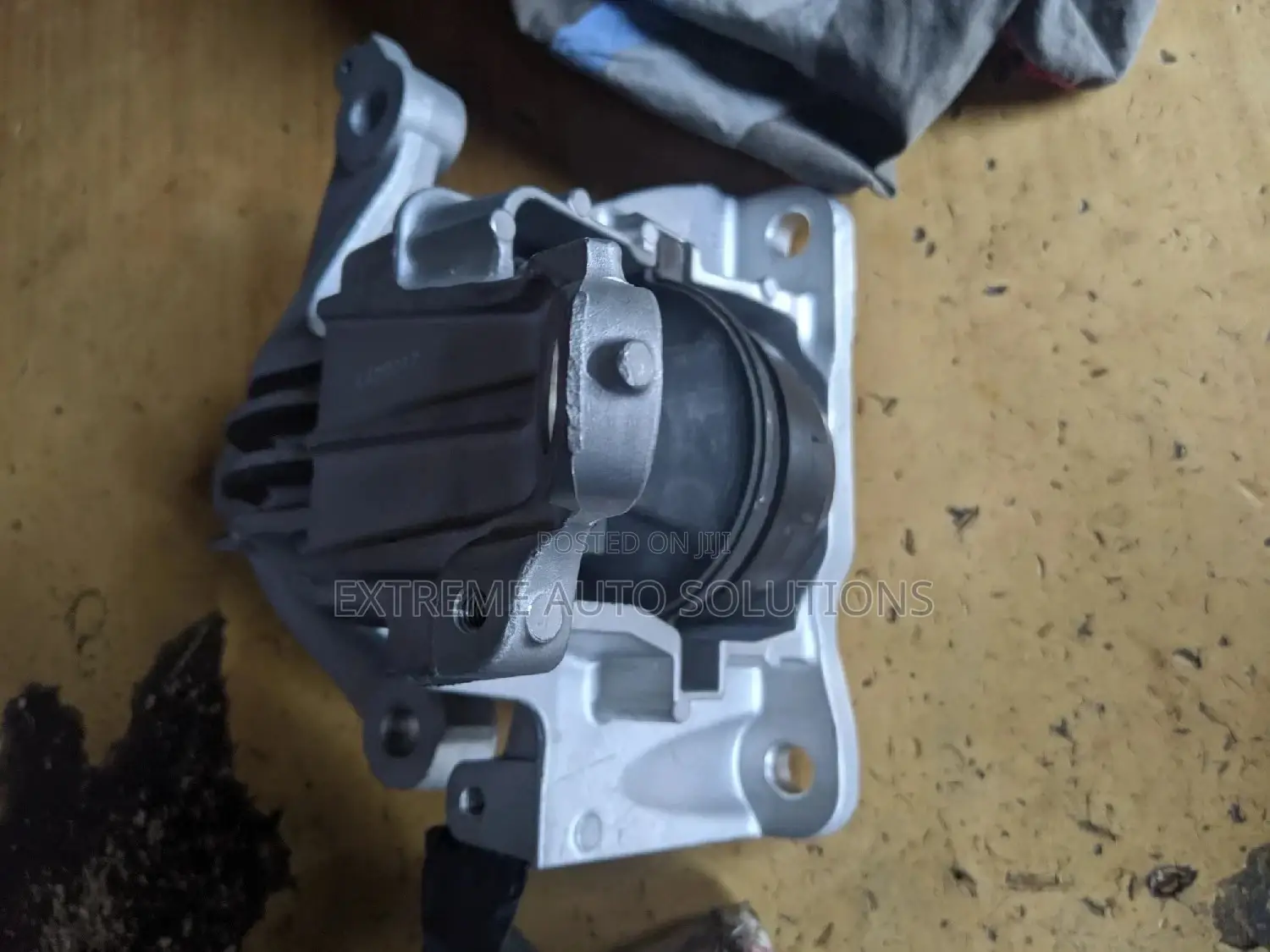 Honda CR-V 2017- 2020 Engine Seat