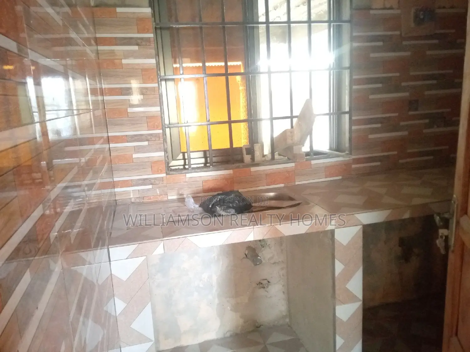1bdrm Apartment in Hfc Estate, Spintex for rent