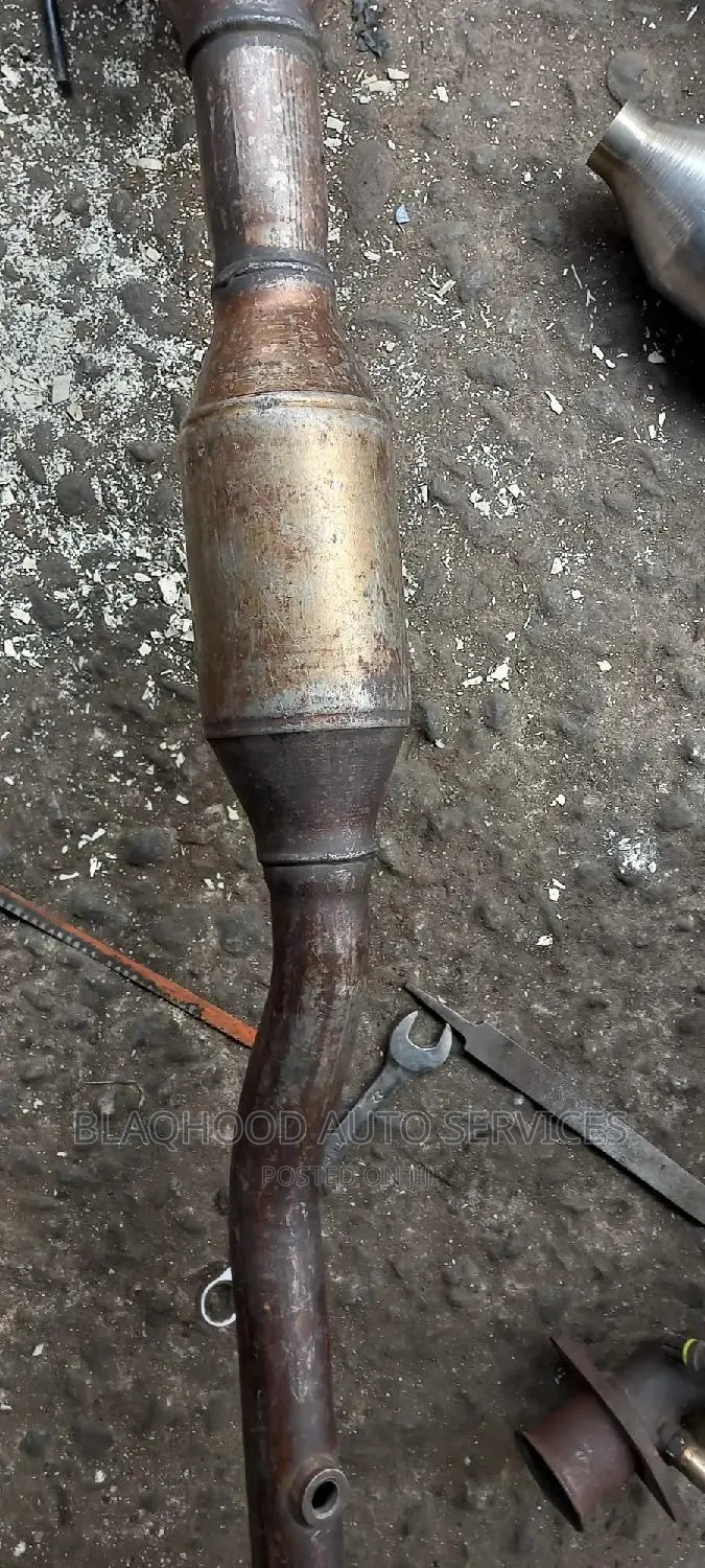 Original Toyota Exhaust Converter and for All Cars Available