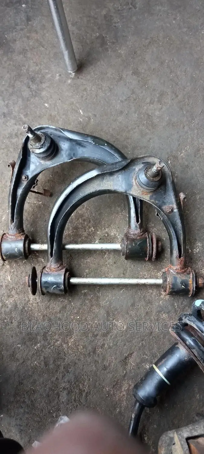 Toyota Prado/Hilux/Tacoma/Fj Cruiser Upper Arm Pair in Stock