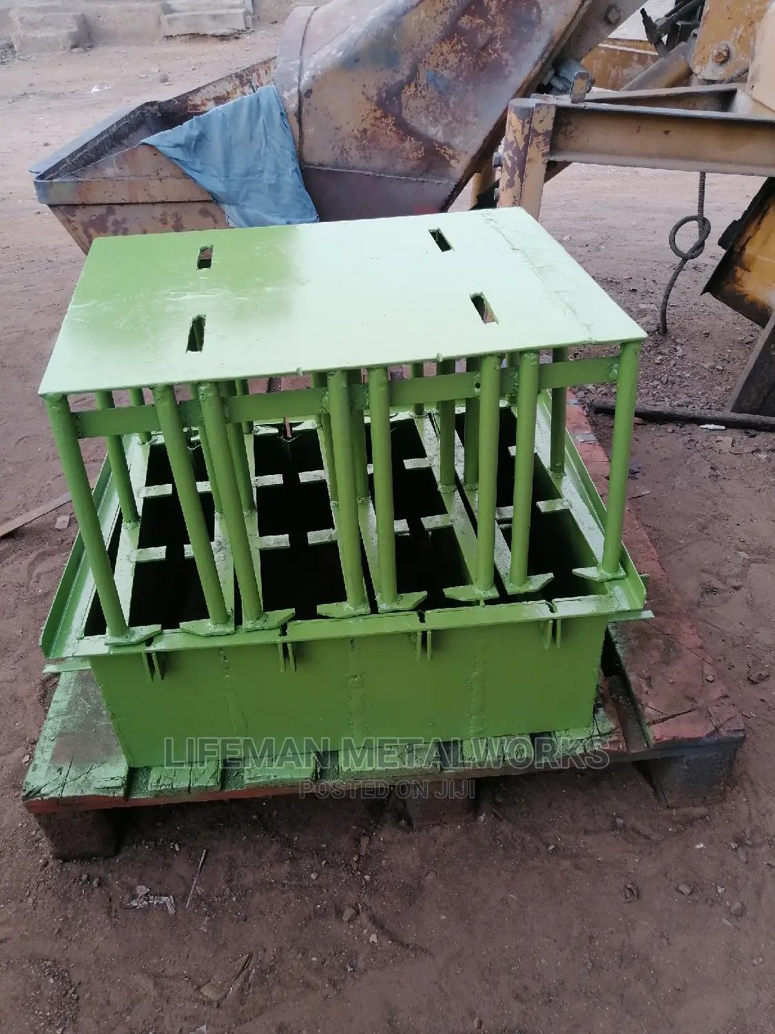 Moulds (4in1)