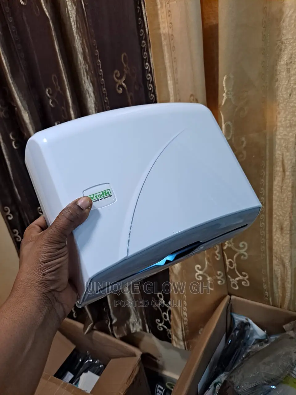 Prak Tissue Dispenser(Z - Fold Tissue Dispenser)