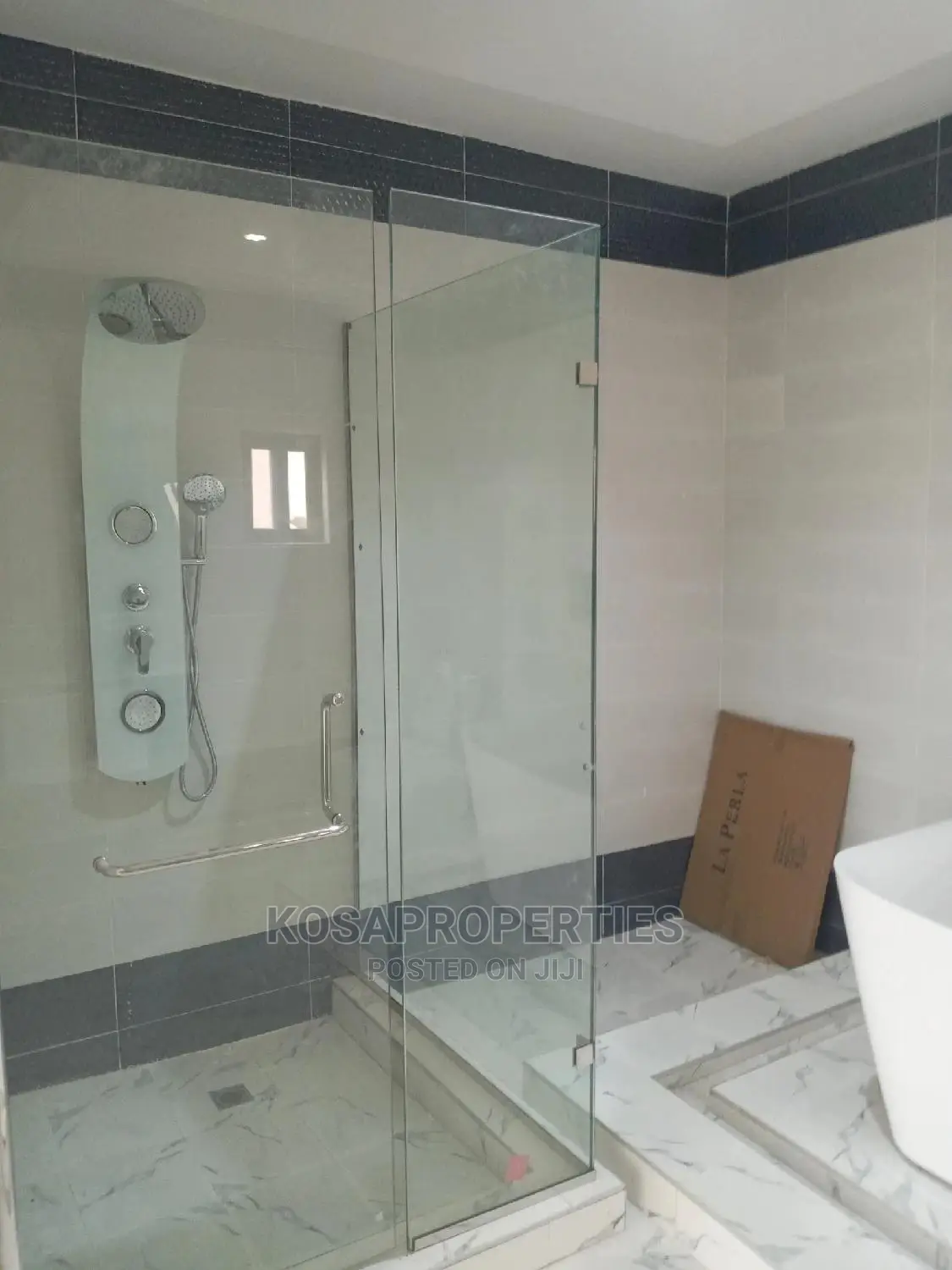 4bdrm House in East Legon for Sale