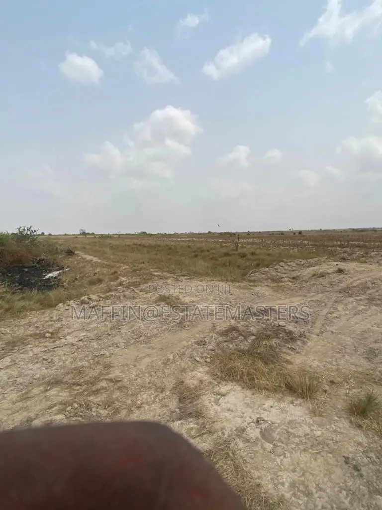 A Vast Plots of Land to Let at Bawdjuase (Kasoa)