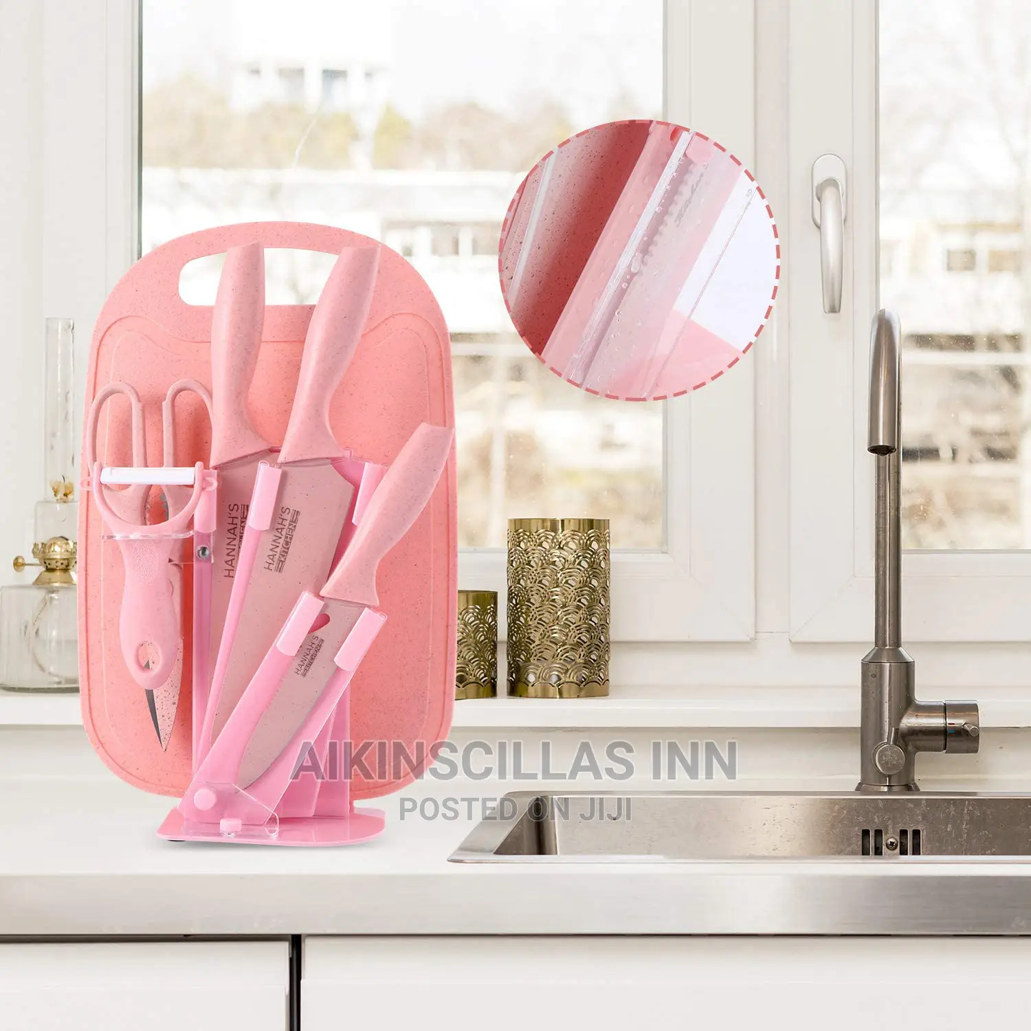 Knife Set With Chopping Board