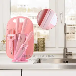 Knife Set With Chopping Board