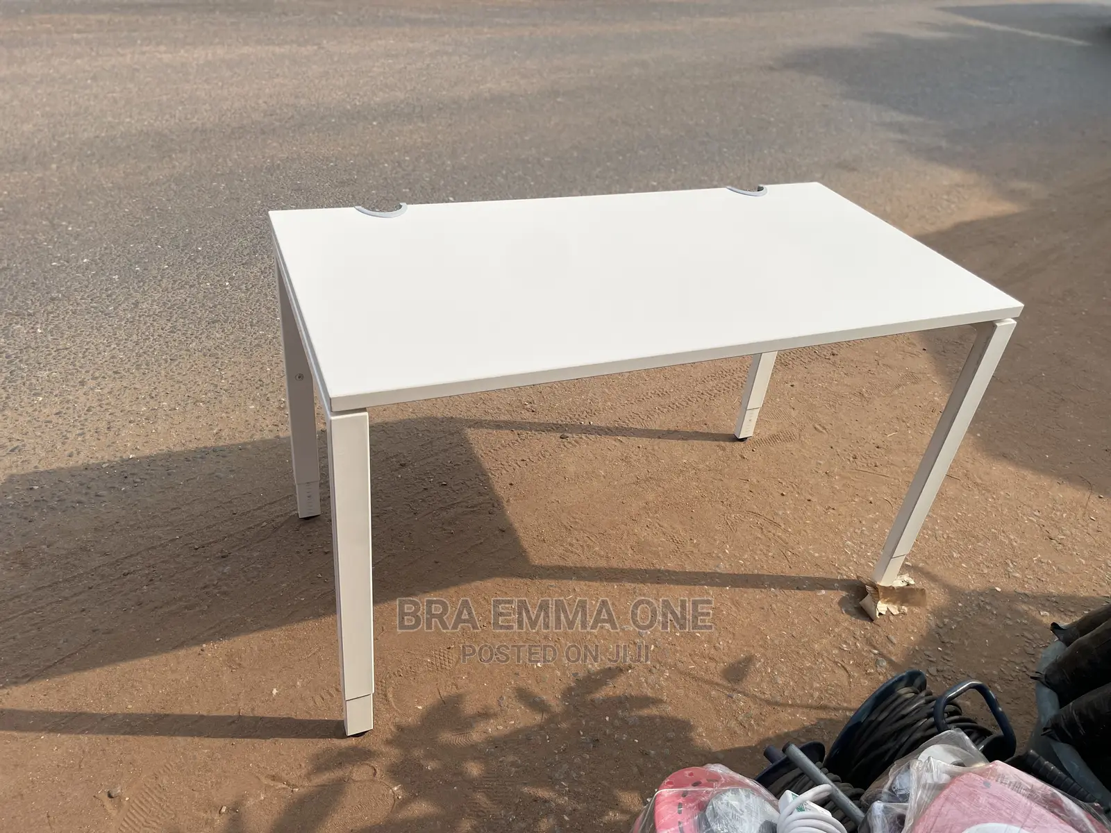 Uk Used Adjustable Height Tables