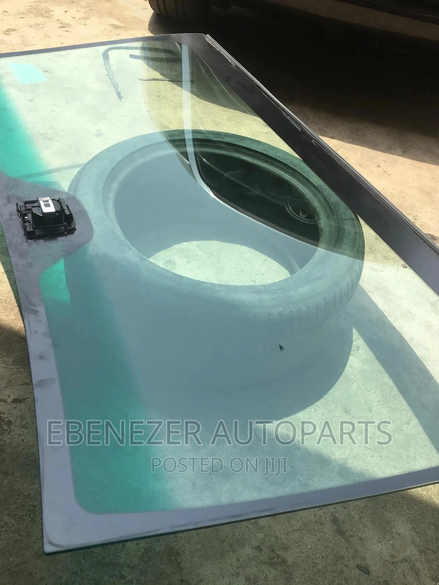 Mercedes Benz C300 Windscreen