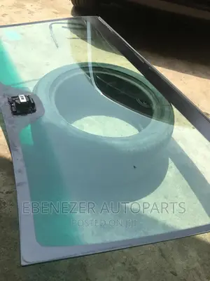 Mercedes Benz C300 Windscreen