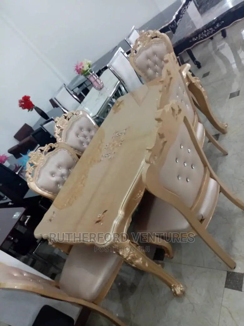 Executive Dinning Table Set