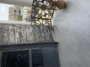 3bdrm Apartment in East Airport for rent