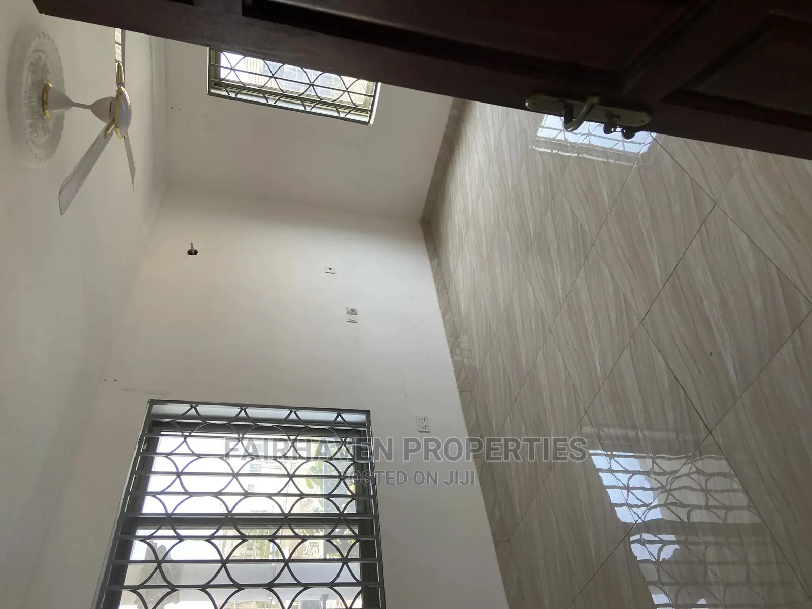 3bdrm Apartment in East Airport for rent