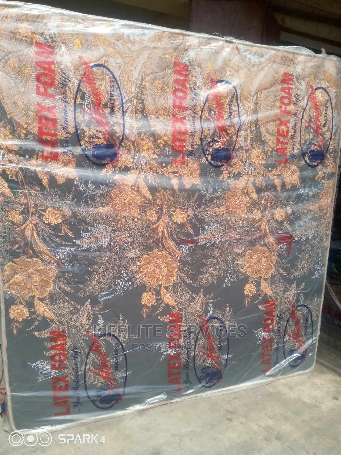 Quality Latex Foam Mattress/12" Queen