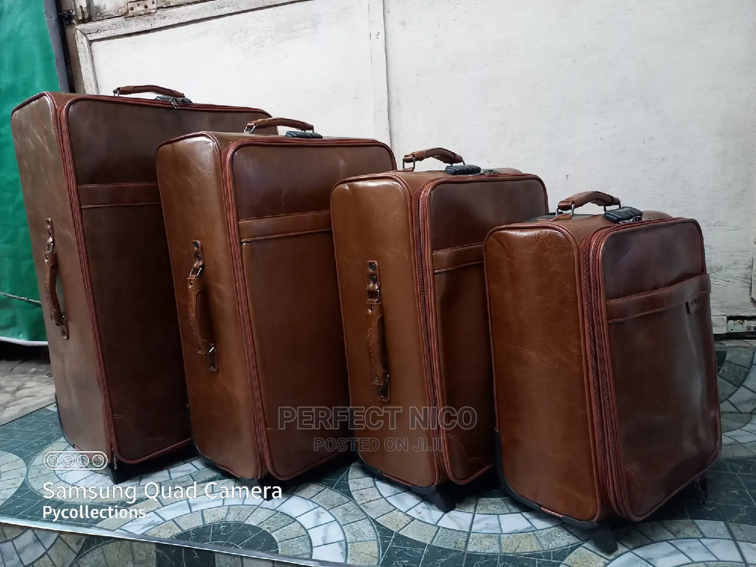 4set Genuine Leather Suitcase/Travelling Bags