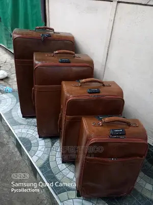 4set Genuine Leather Suitcase/Travelling Bags