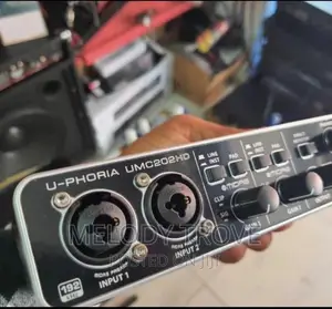 Behringer U-Phoria Umc 202hd Audio Interface