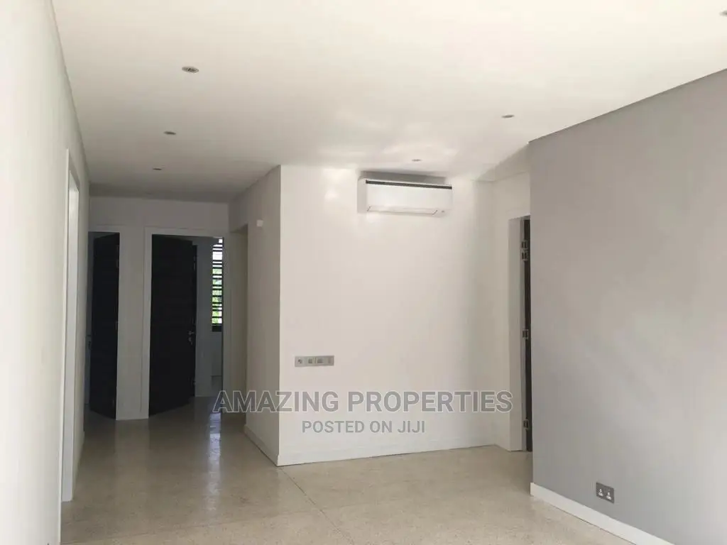 4bdrm House in Airport Hills for Sale
