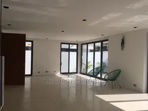 4bdrm House in Airport Hills for Sale