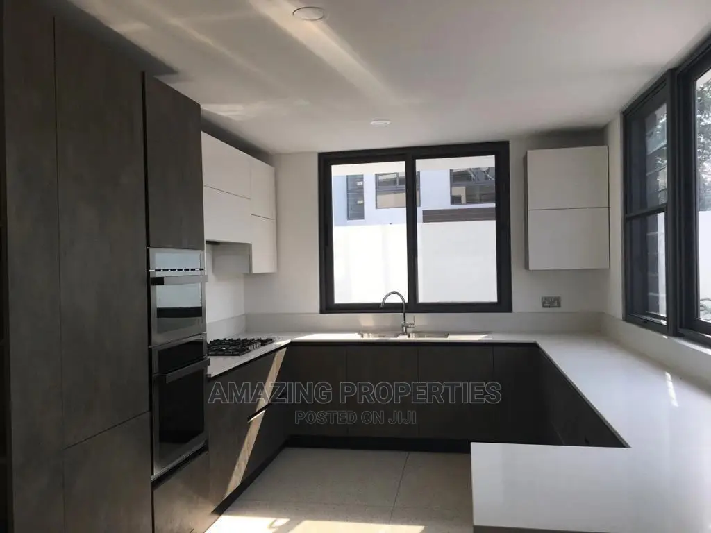 4bdrm House in Airport Hills for Sale