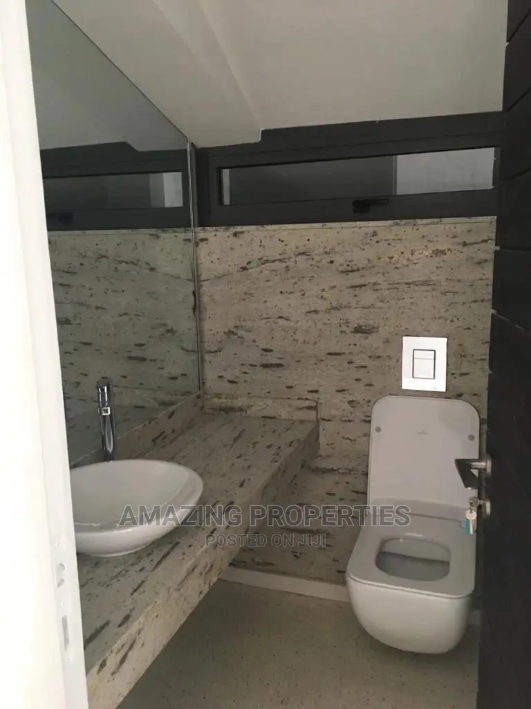 4bdrm House in Airport Hills for Sale