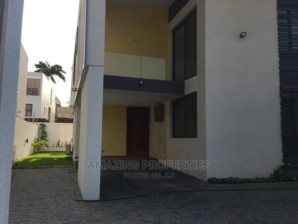 4bdrm House in Airport Hills for Sale