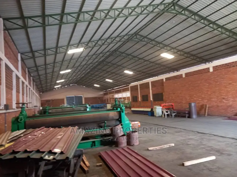 Warehouse for Reng at Dzorwulu