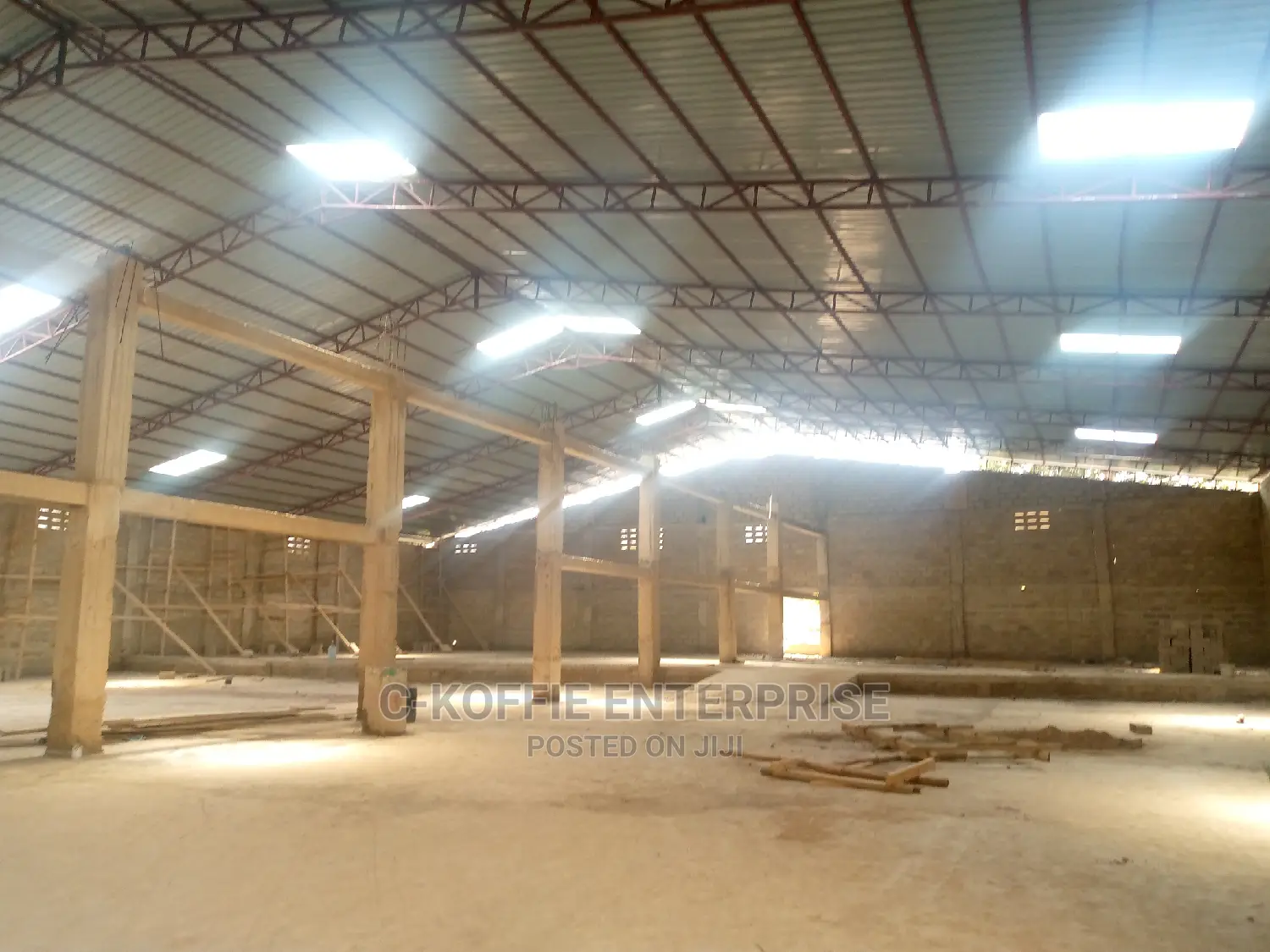 1400 SQM WAREHOUSE at North Kaneshie