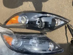 Kia Sportage 2014 Headlight Available
