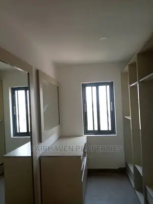 4bdrm House in Fair Haven, Airport Residential Area for Rent