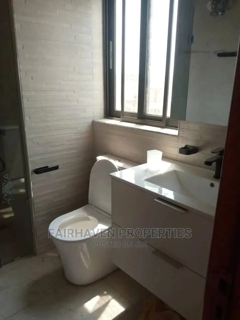 4bdrm House in Fair Haven, Airport Residential Area for Rent