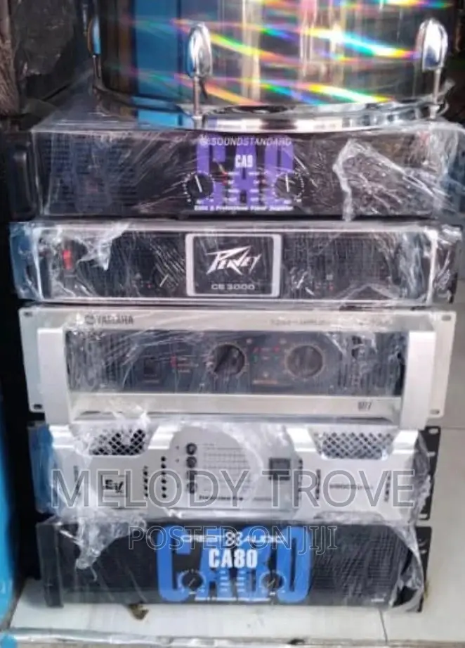 Peavey CS3000 Professional Audio Amplifier