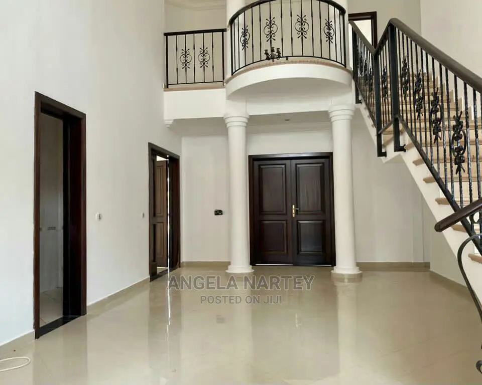 6bdrm Mansion in Angies Properties, Accra Metropolitan for sale