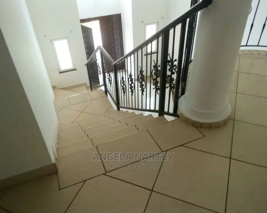 6bdrm Mansion in Angies Properties, Accra Metropolitan for sale
