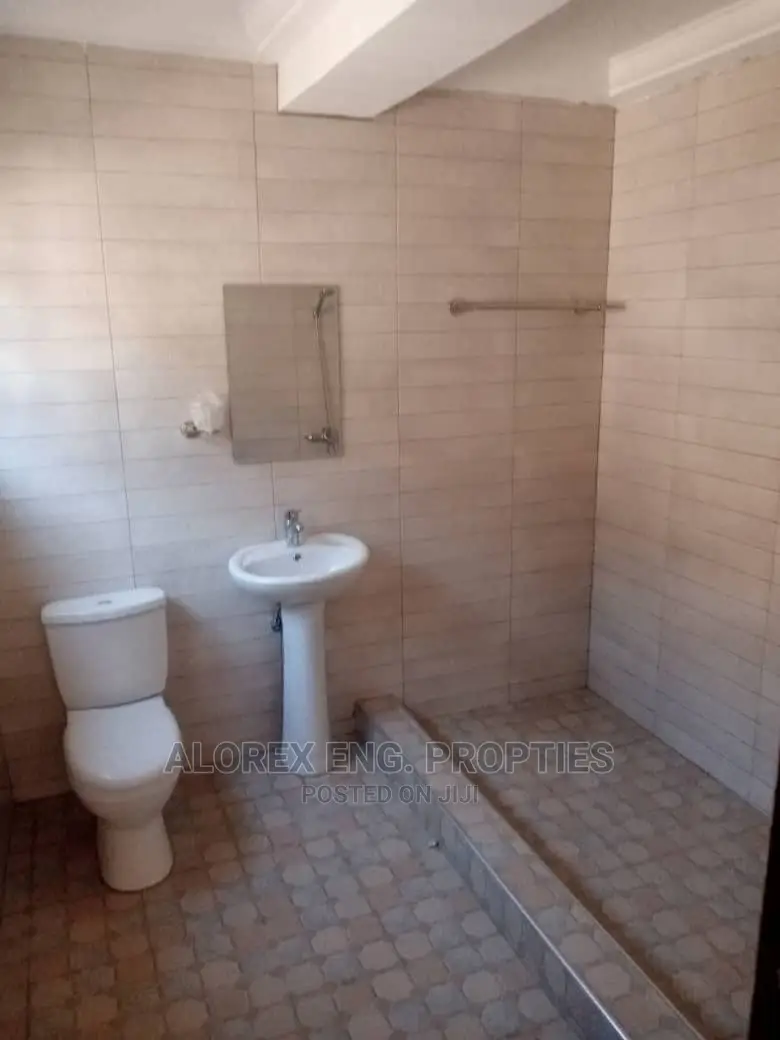 3bdrm Mansion in Alorex Eng., Oyarifa for rent