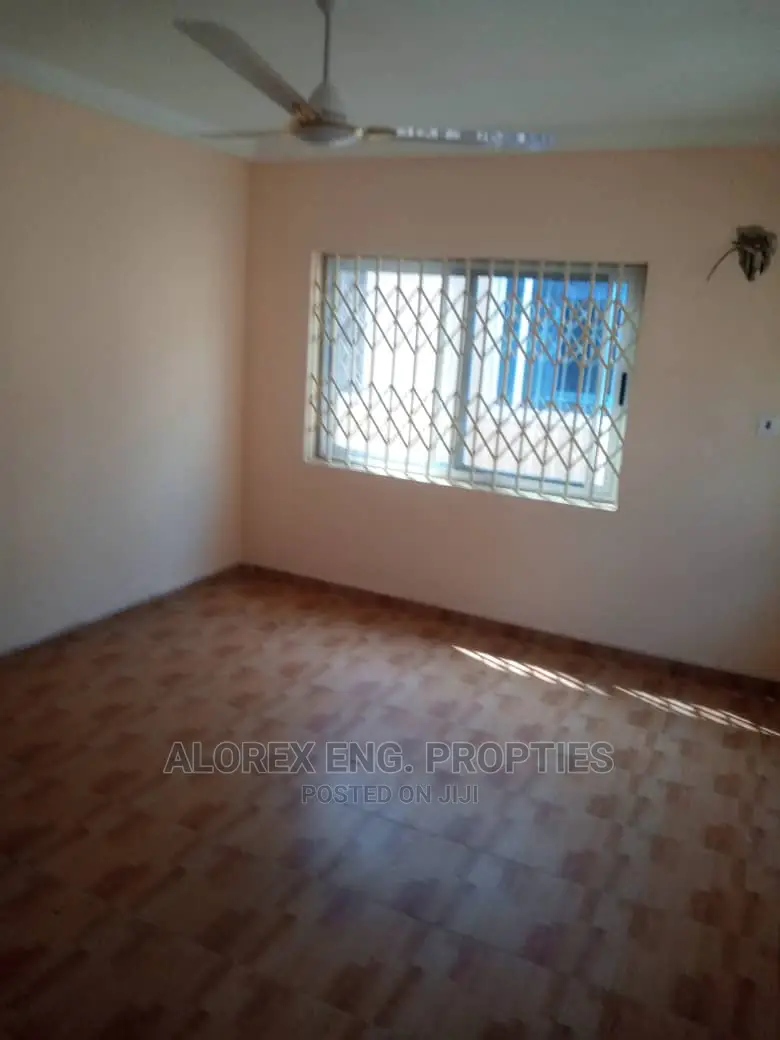 3bdrm Mansion in Alorex Eng., Oyarifa for rent