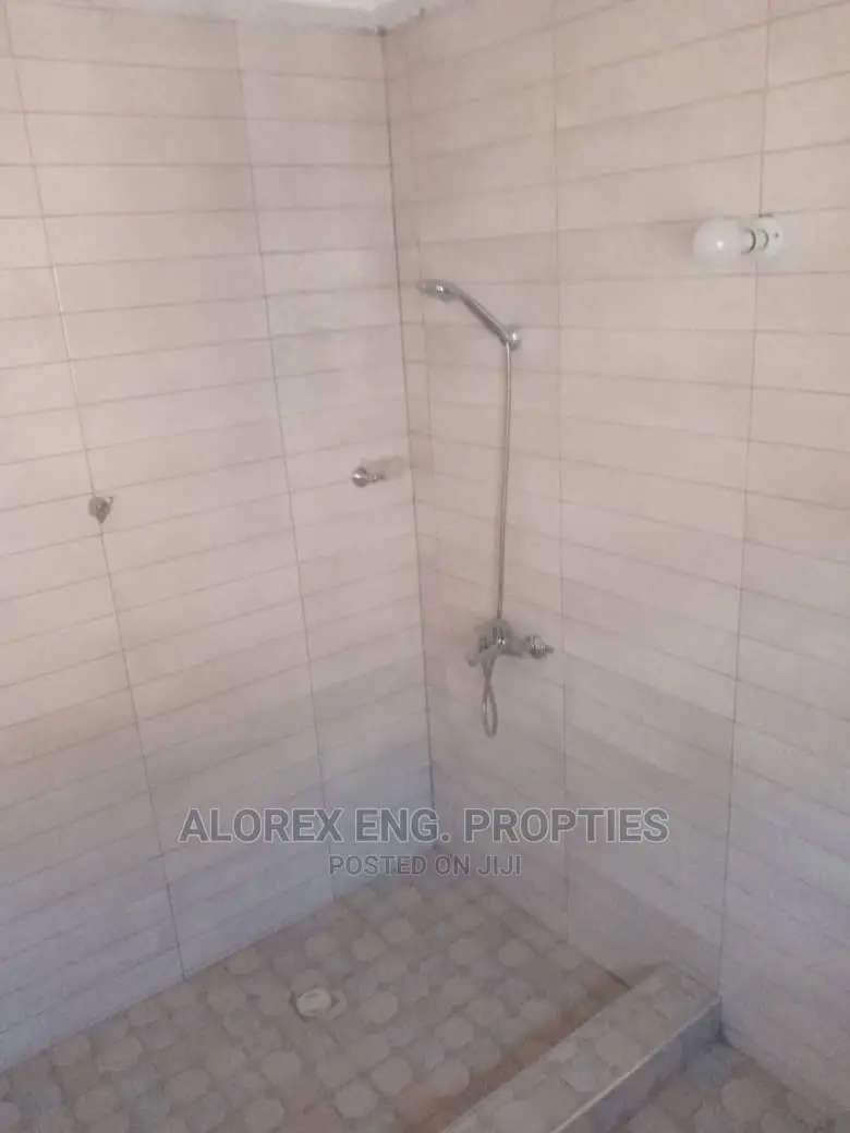3bdrm Mansion in Alorex Eng., Oyarifa for rent