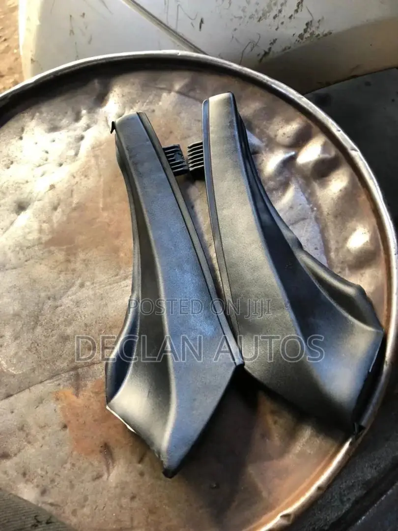 RAV 4 2013 - 2018 Wiper Ends He