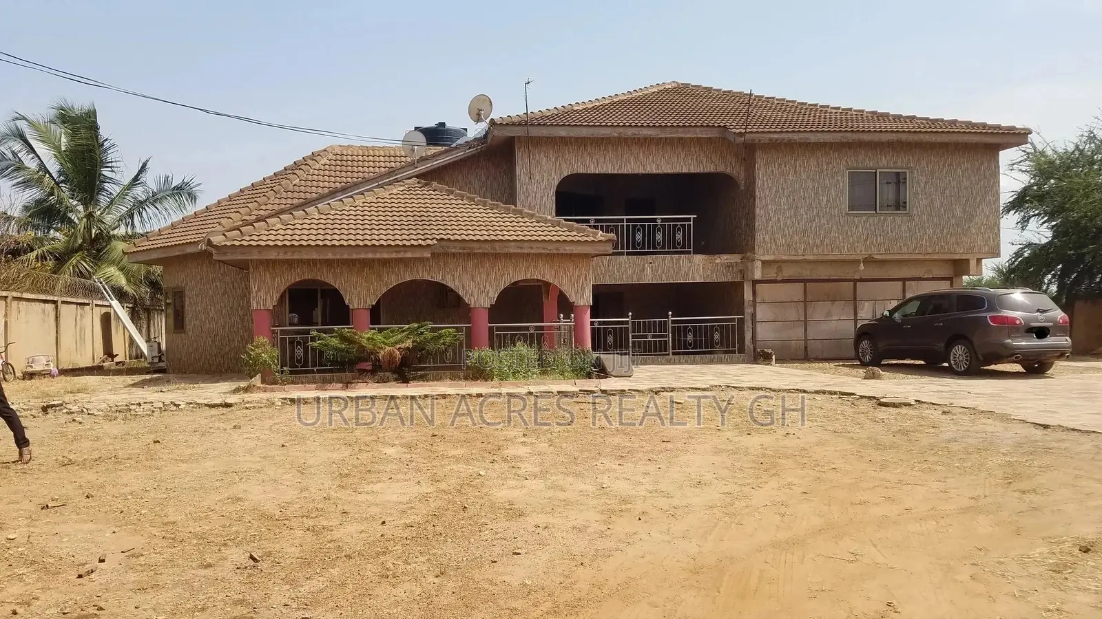 5bdrm House in Tema Metropolitan for sale