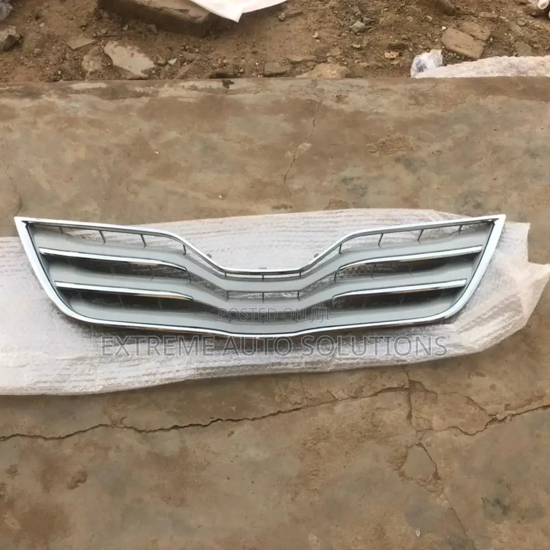 Camry 2009 - 2011 Top Grille