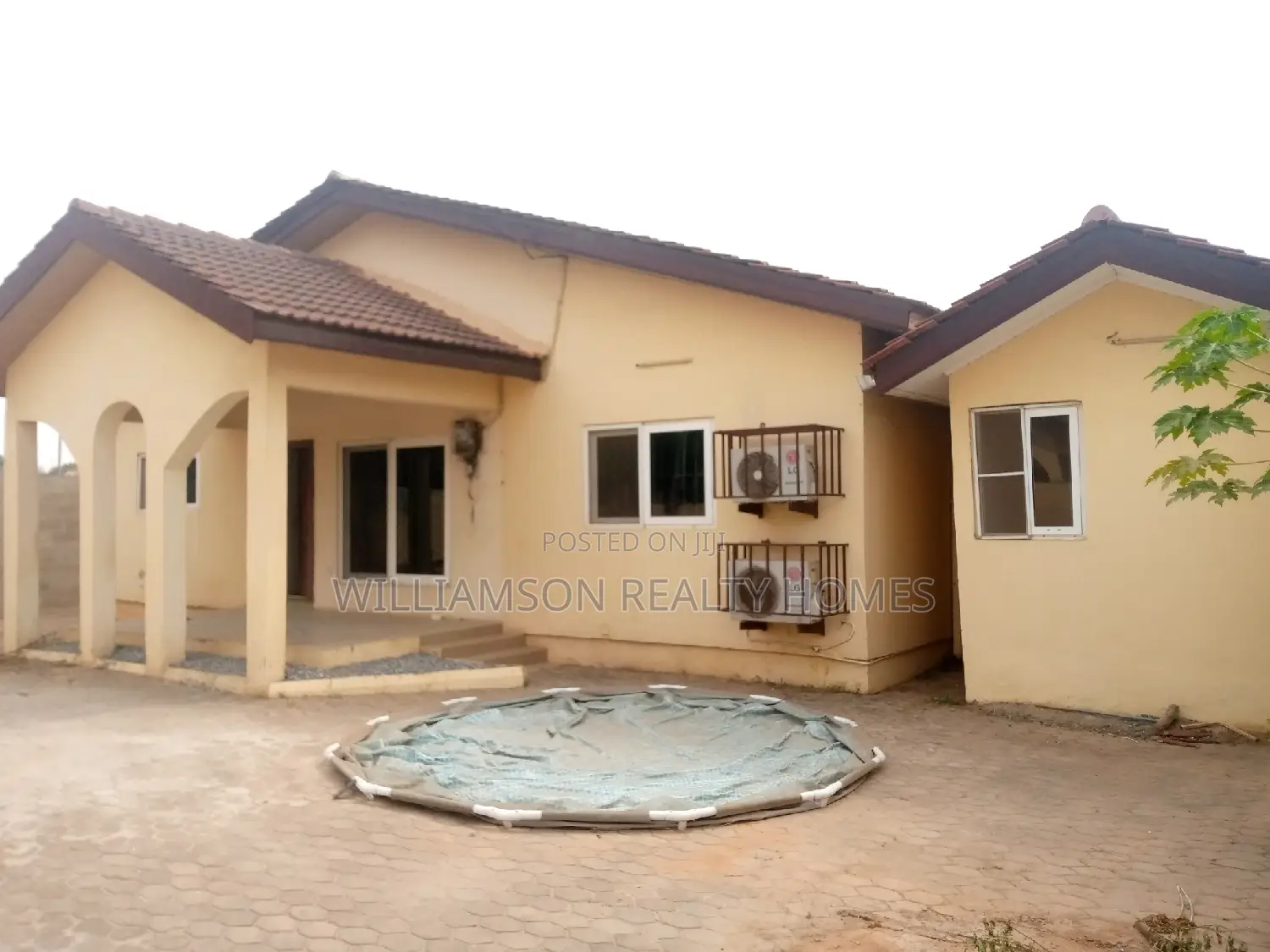 5bdrm House in Manet Ville Estate, Spintex for rent
