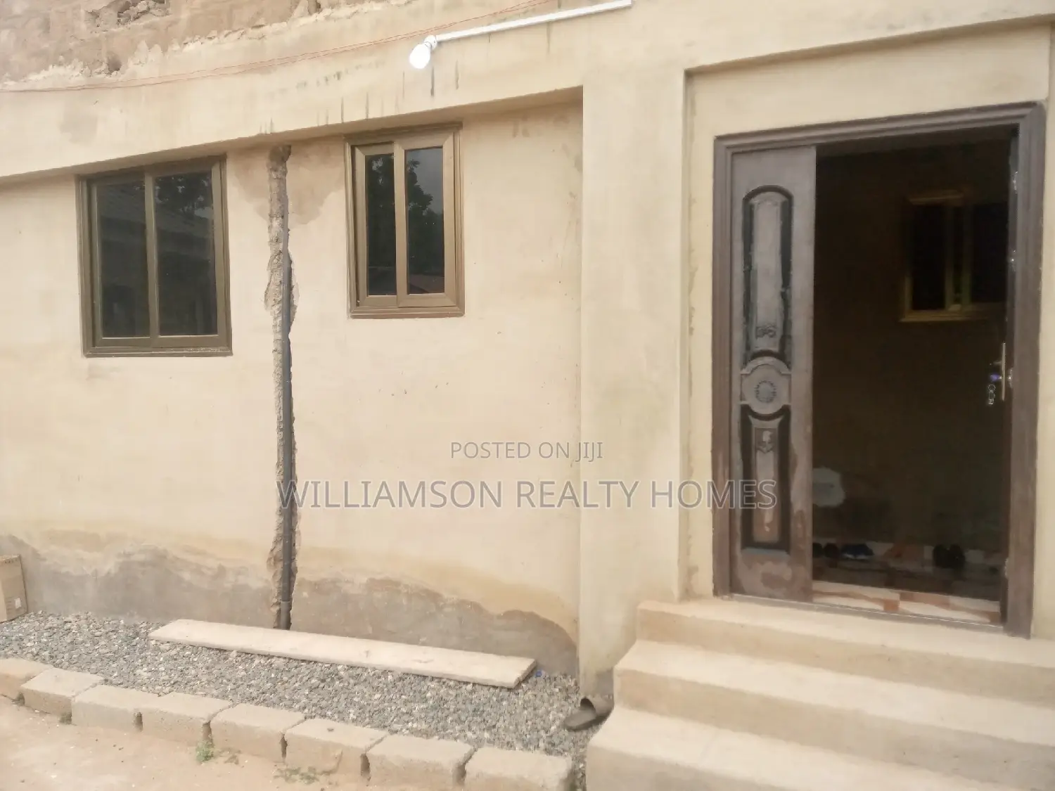 1bdrm Apartment in Community 18, Spintex for rent