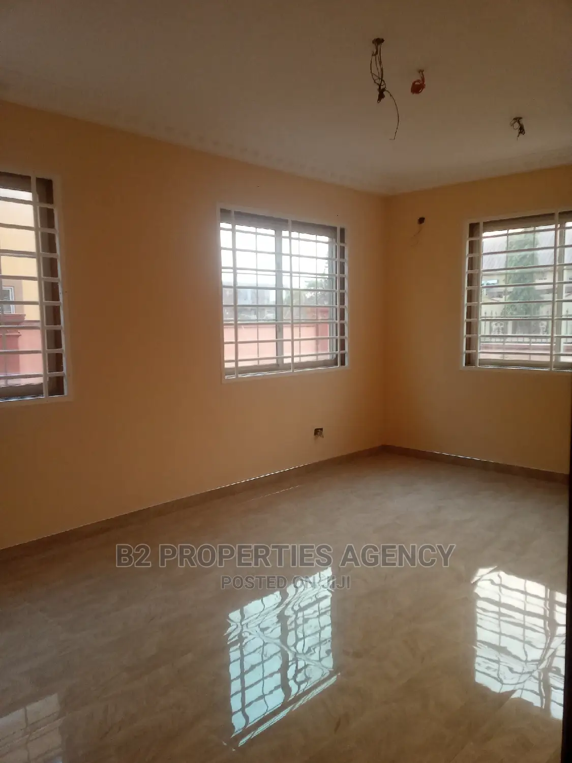 Furnished 5bdrm Maisonette for Sale