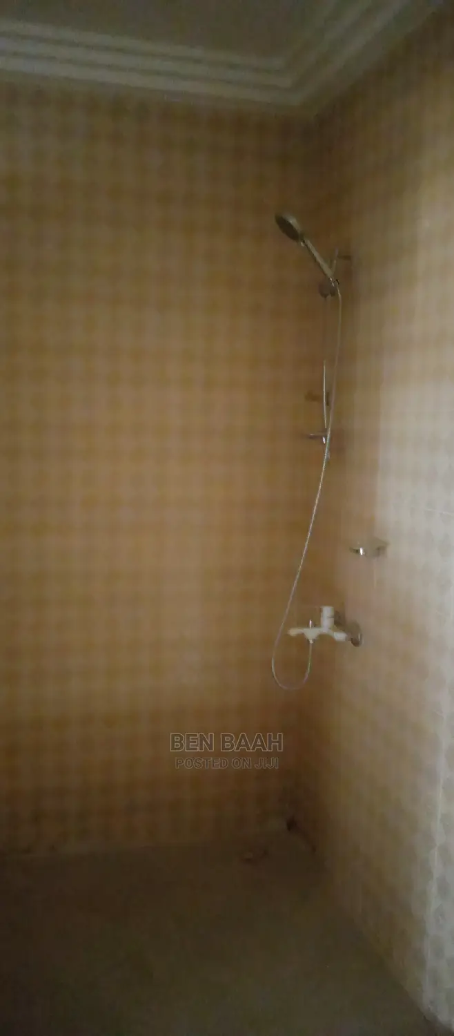 4bdrm Duplex in Ben Properties, Ga East Municipal for rent