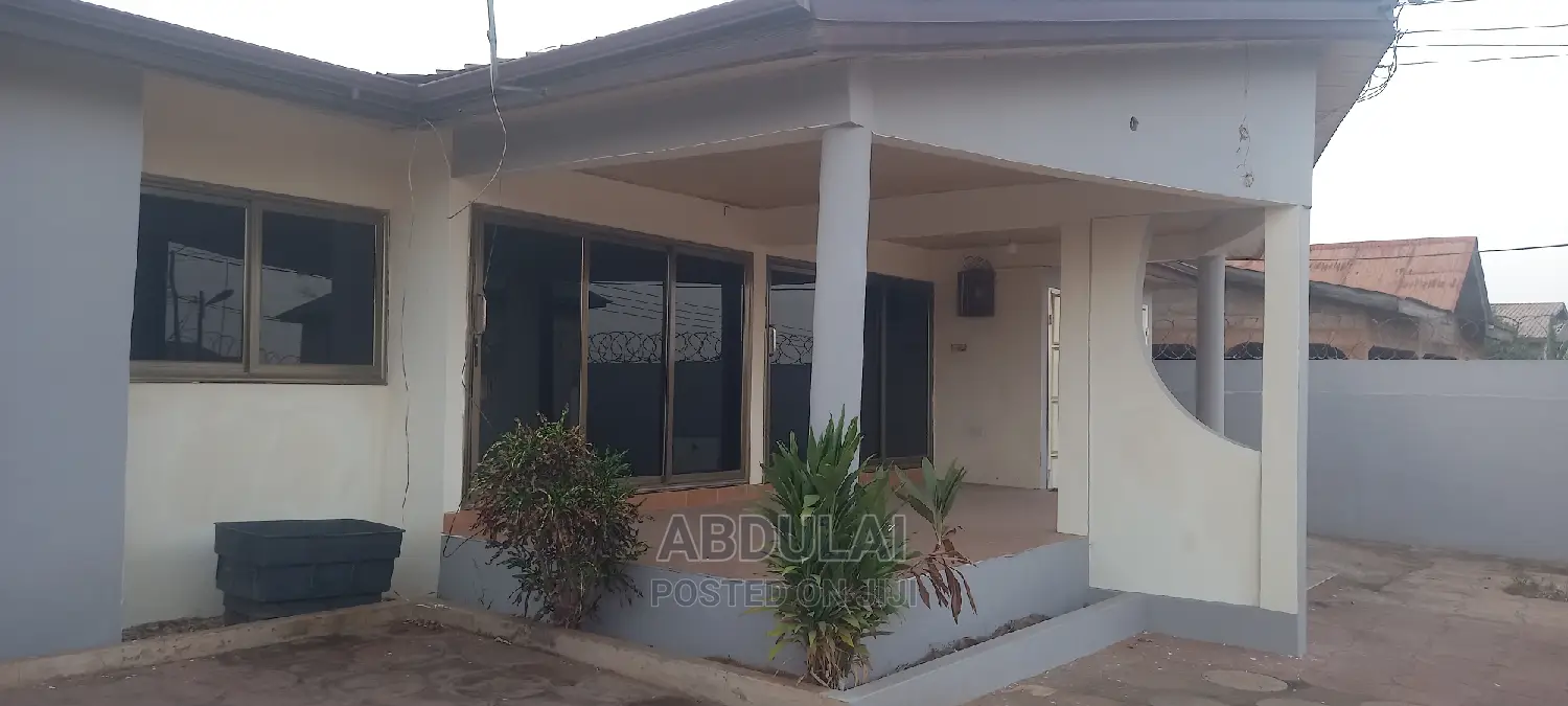 4bedroom Self Compound Dome Pillar 2