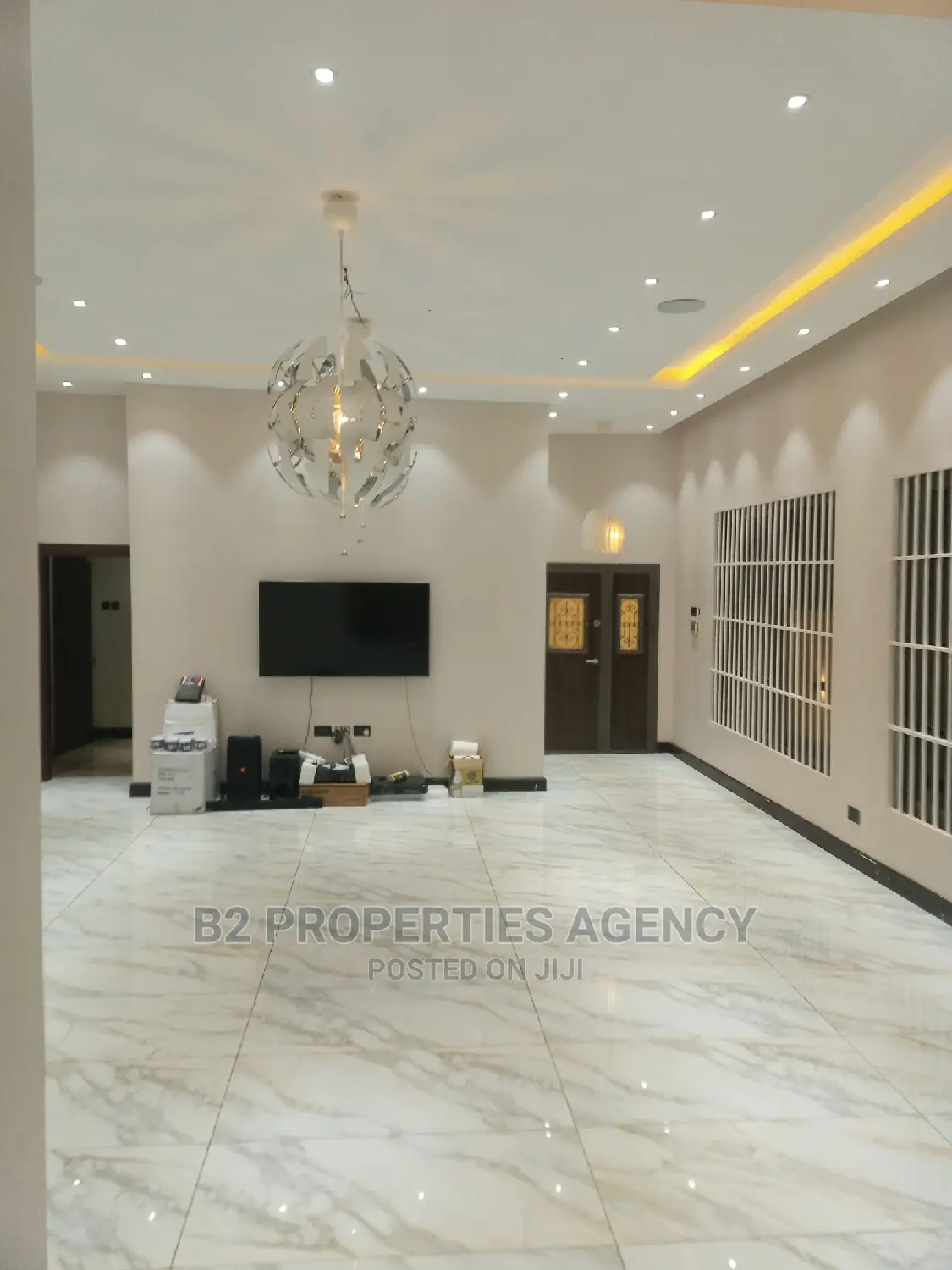 Furnished 4bdrm Maisonette for sale
