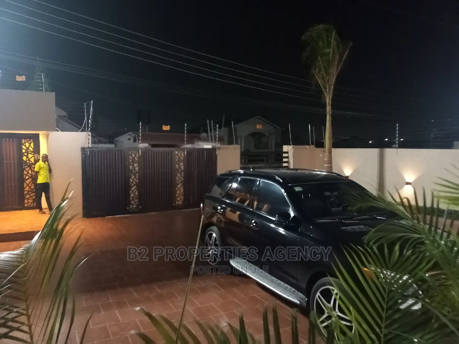 Furnished 4bdrm Maisonette for sale