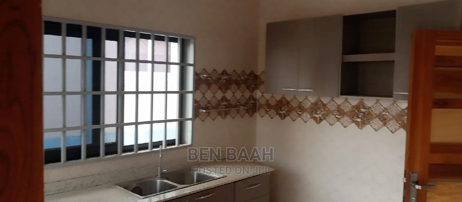 2bdrm Apartment in Ben Properties, School Area for rent