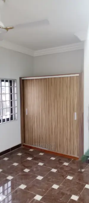 2bdrm Apartment in Ben Properties, School Area for rent