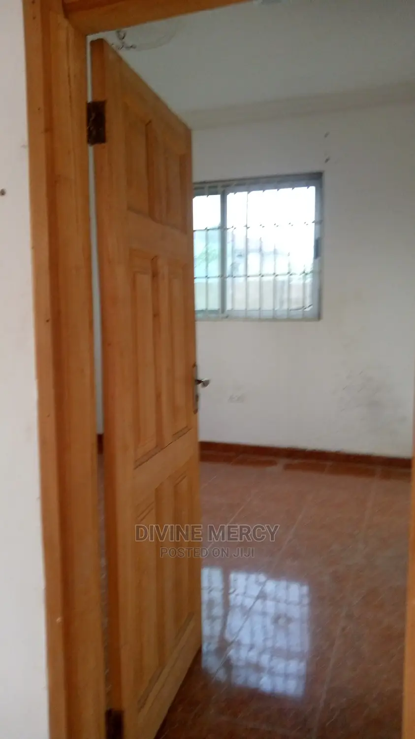 1bdrm Apartment in Divine Mercy Agency, Kasoa for rent