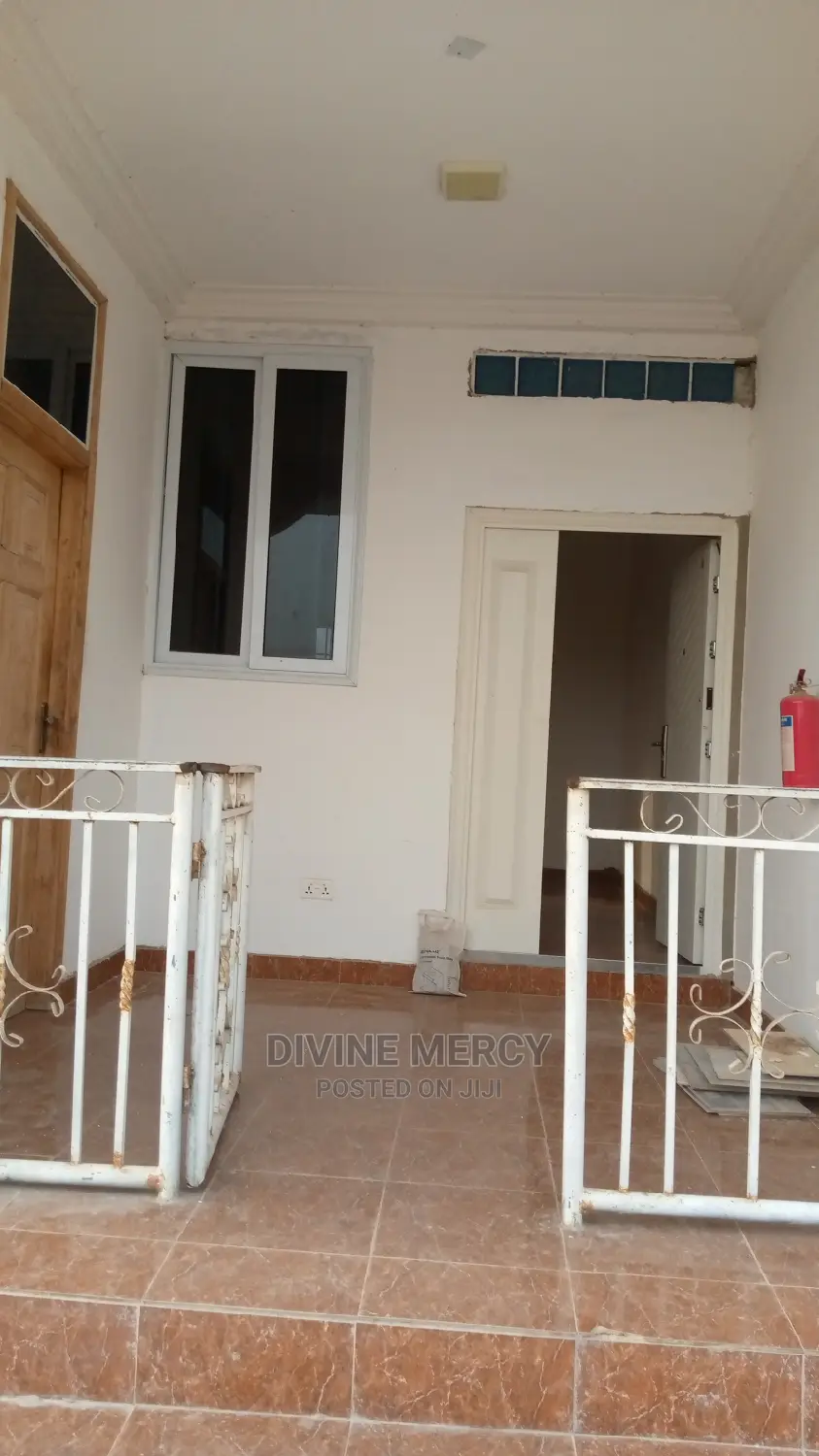 1bdrm Apartment in Divine Mercy Agency, Kasoa for rent
